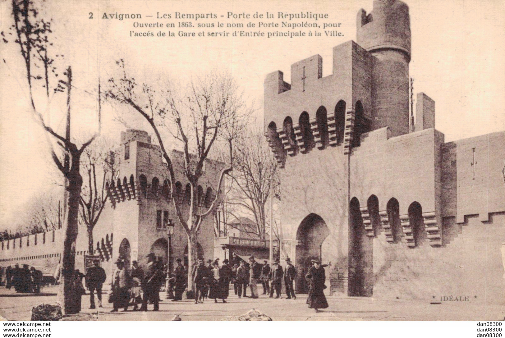 84 AVIGNON LES REMPARTS PORTE DE LA REPUBLIQUE - Avignon