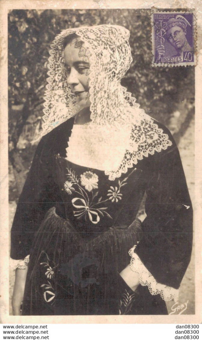 JEUNE FILLE DE BAUD - Personaggi