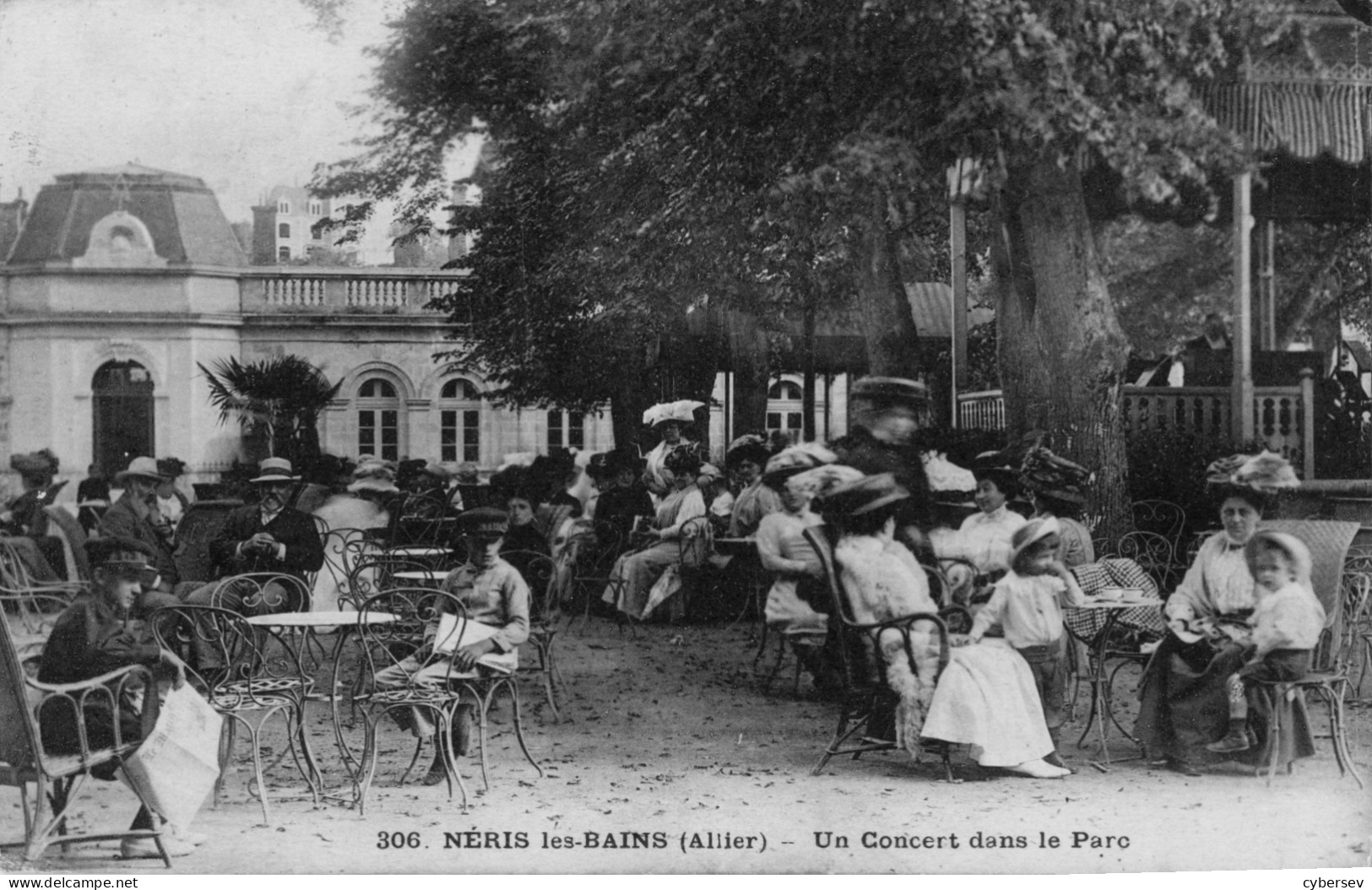 NERIS-les-BAINS - Un Concert Dans Le Parc - Neris Les Bains