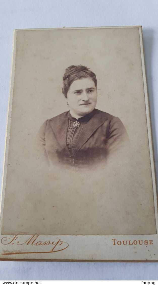 PHOTO CDV TETE DE FEMME   -  PHOTOGRAPHE MASSIP TOULOUSE V° 10.5X6.5 CM PHOTO NUAGE - Oud (voor 1900)