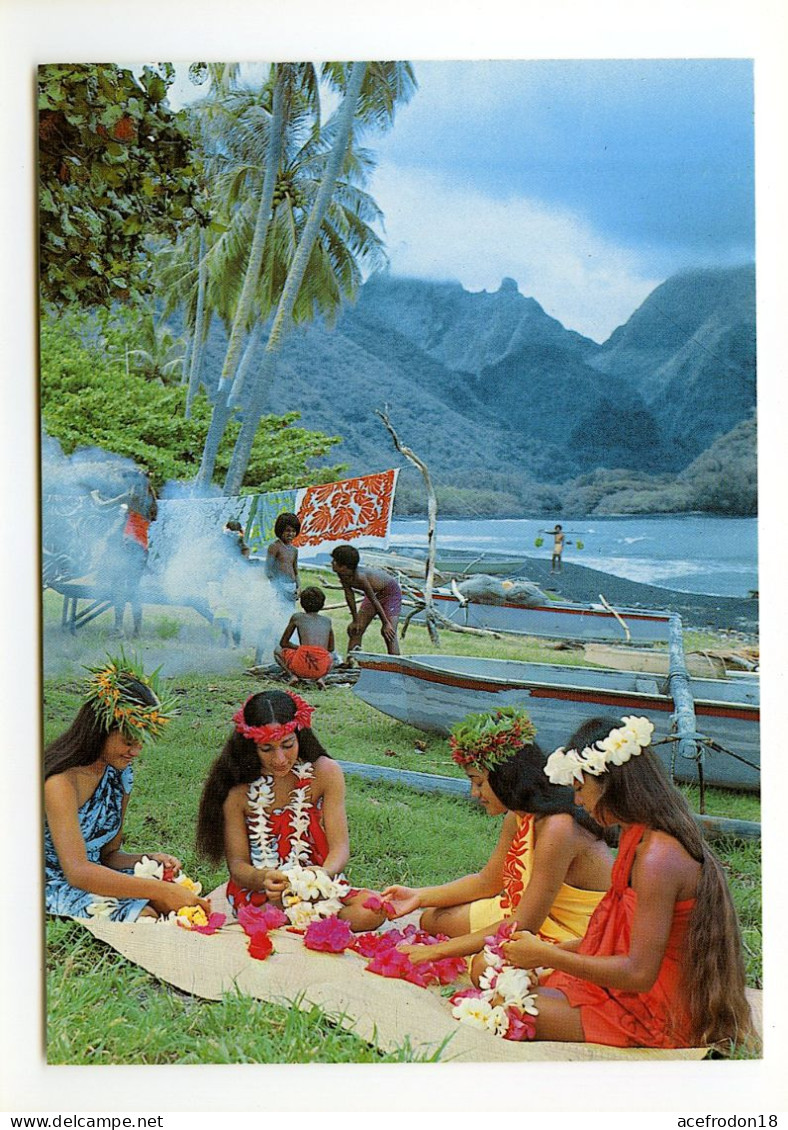 TAHITI - Hei Tiare - Flowers Of Tahiti - Couronneuses - Polynésie Française