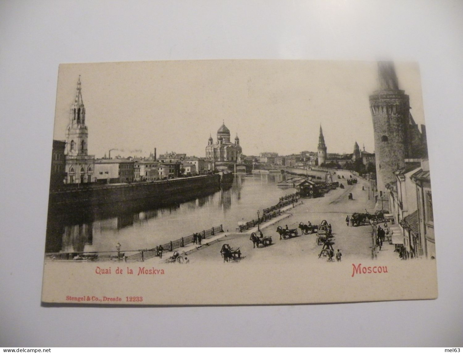 A548 . CPA. RUSSIE. Moscou..Quai De La Moskva . Beau Plan Animé. Non écrite - Russie