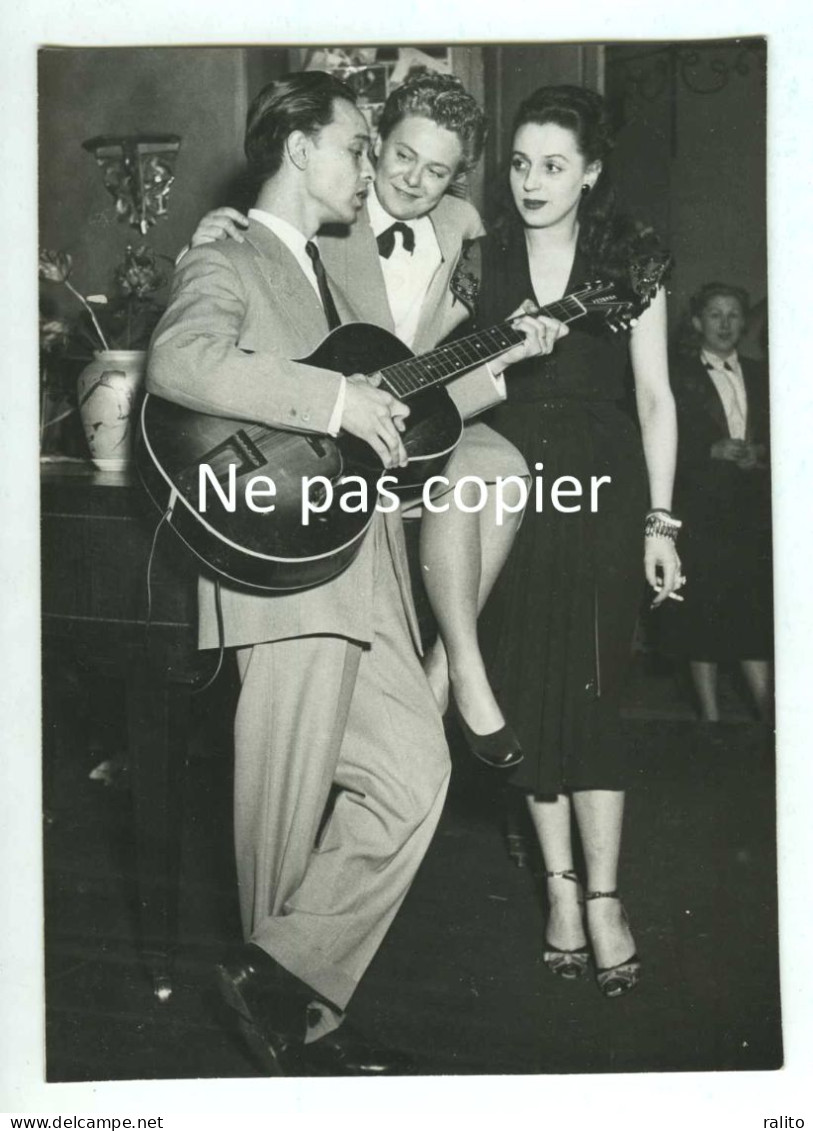 SOIREE PARISIENNE Vers 1955 Guitare Cremona - Sonstige & Ohne Zuordnung