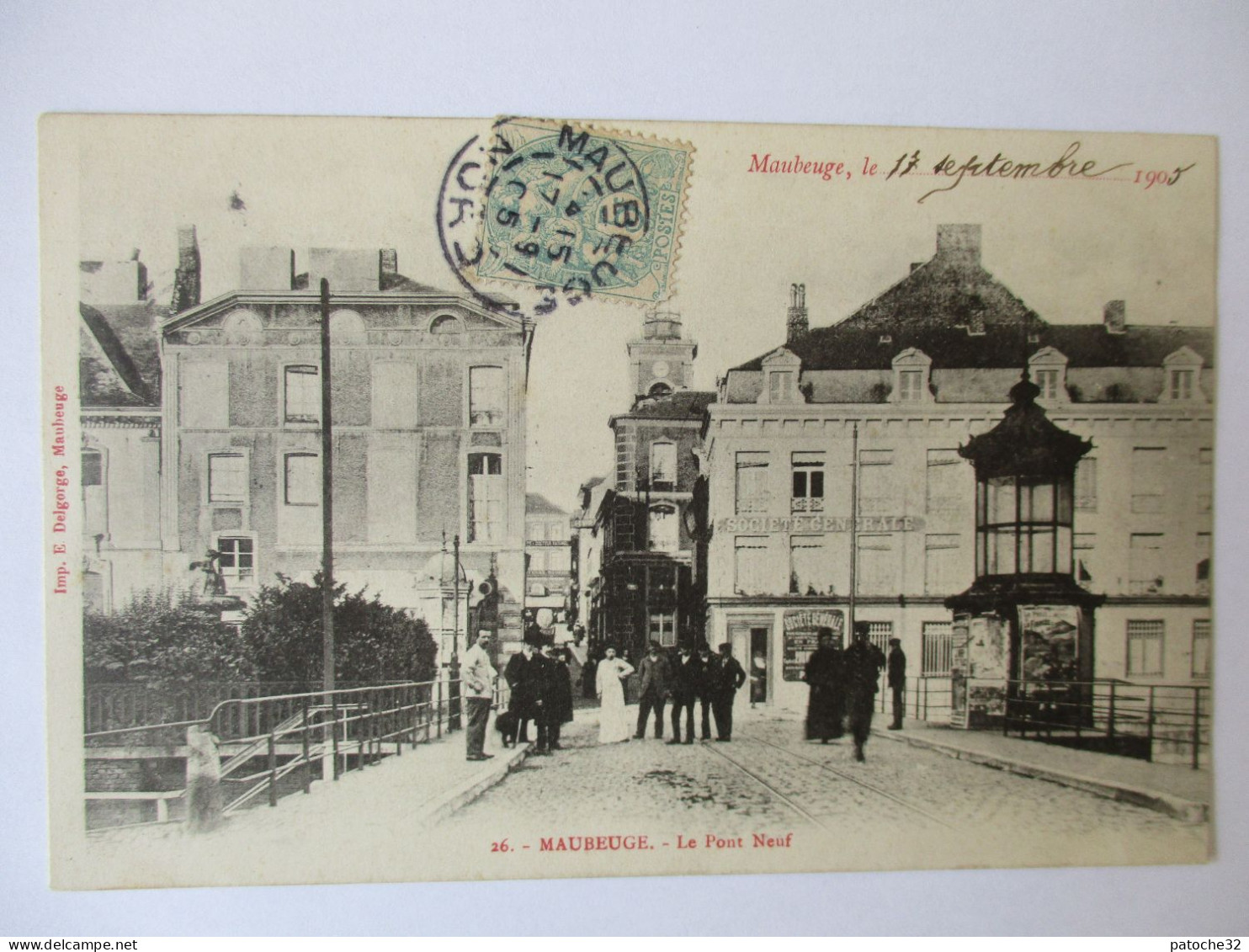 Cpa...Maubeuge...(nord)...le Pont Neuf...1905...animée.. (banque Société Générale)... - Maubeuge