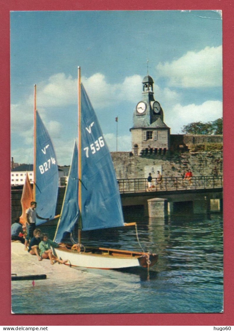 CONCARNEAU - Bateaux De Plaisance Devant L'entrée De La Ville Close - Concarneau