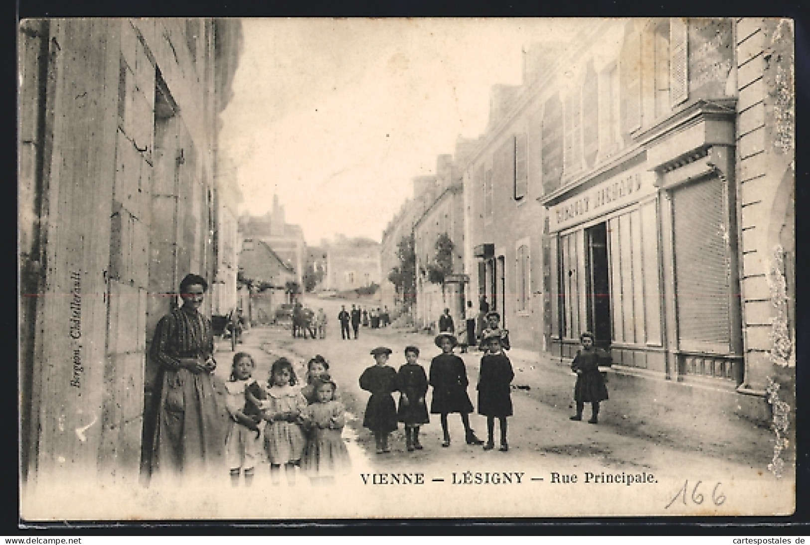 CPA Lésigny, Rue Principale, Vue De La Rue  - Autres & Non Classés