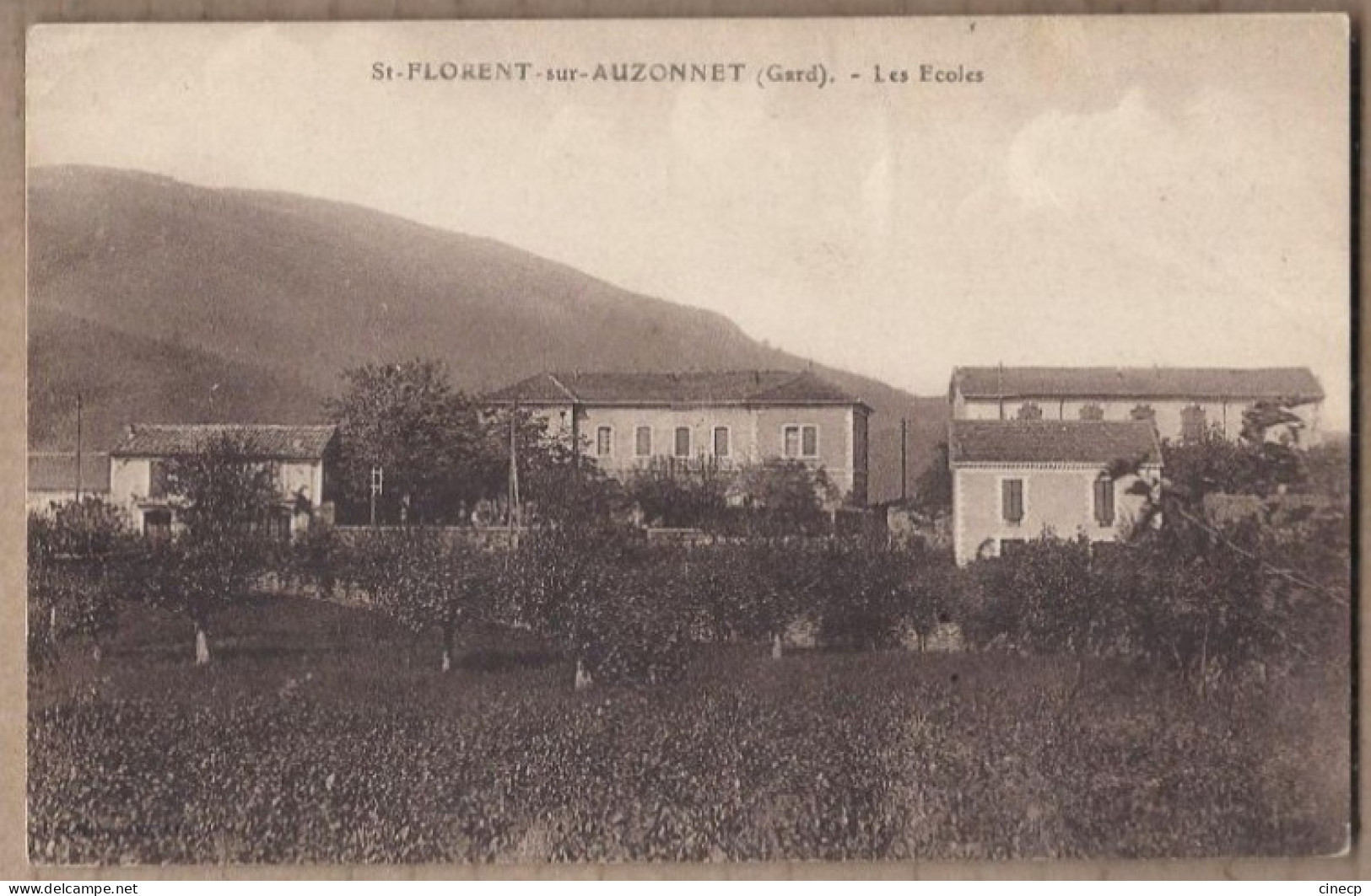 CPA 30 - SAINT FLORENT Sur AUZONNET - Les Ecoles - TB PLAN Etablissement Scolaire - Otros & Sin Clasificación