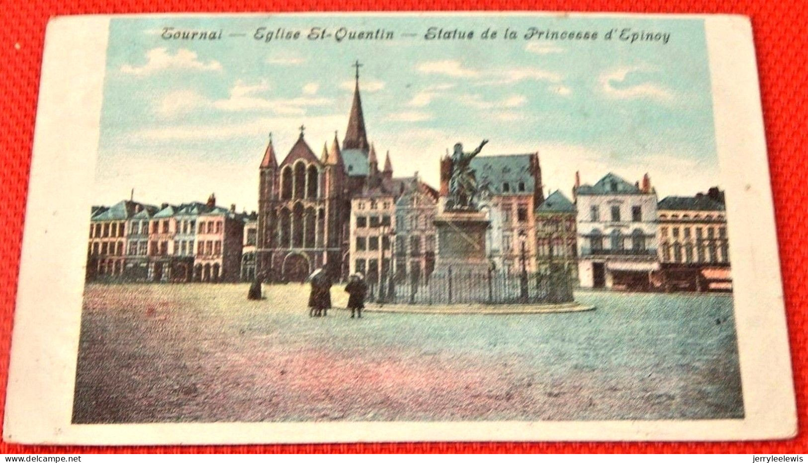 TOURNAI -   Eglise Saint Quentin  - Statue De La Princesse D'Epinoy - Tournai