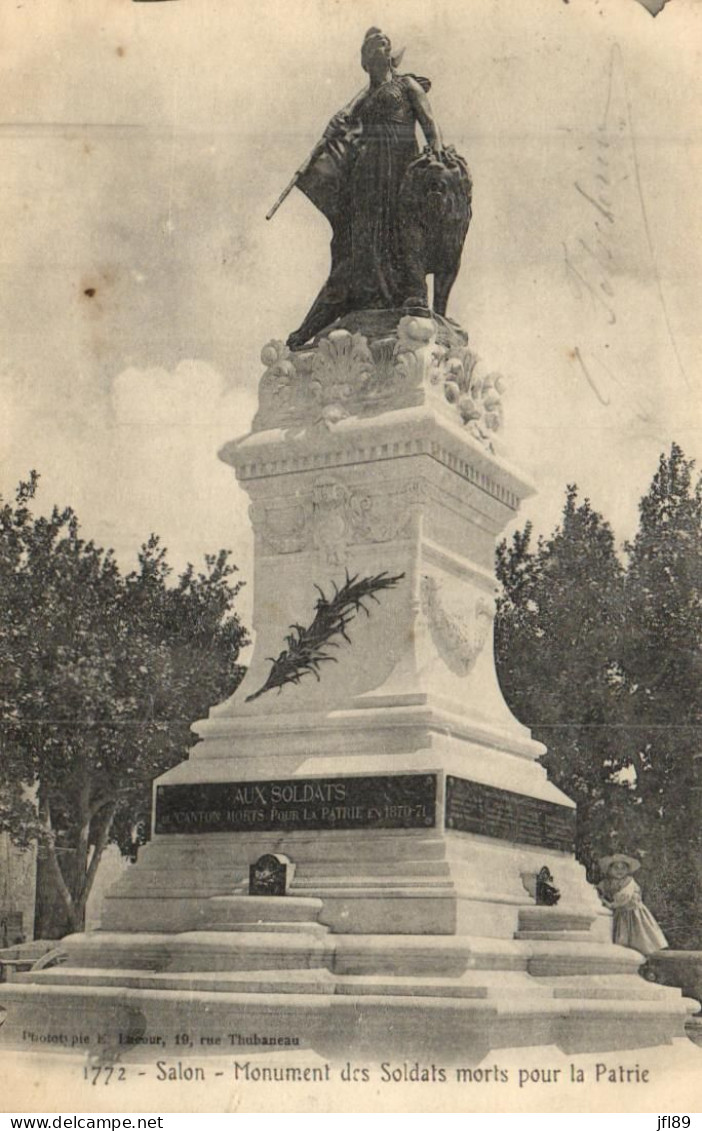 France > [13] Bouches-du-Rhône > Salon De Provence - Monument Des Soldats Morts Pour La Patrie - 15133 - Salon De Provence