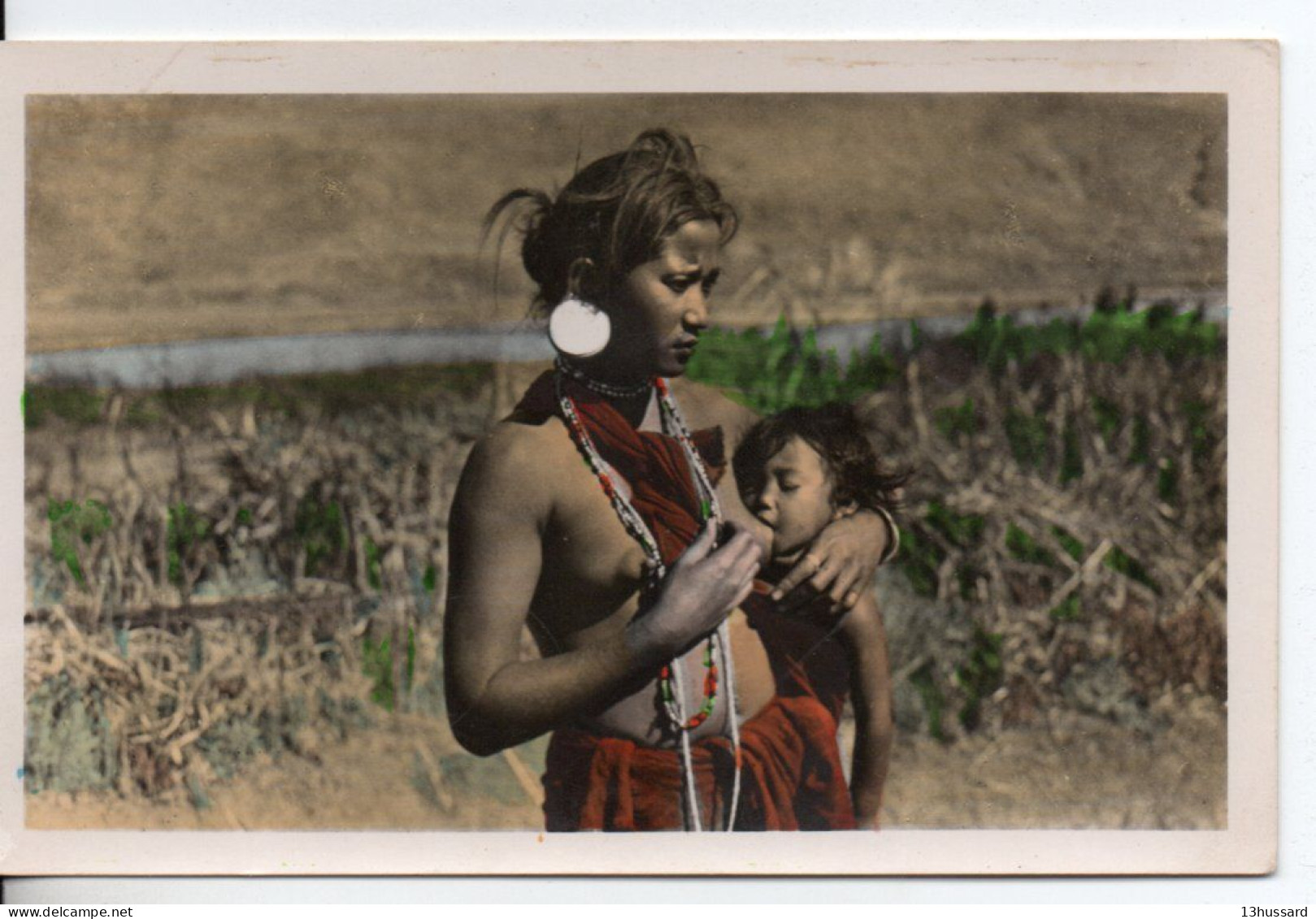 Carte Postale Viêt Nam - Dalat. Le Bébé Moï Allaité Par Sa Mère - Viêt-Nam