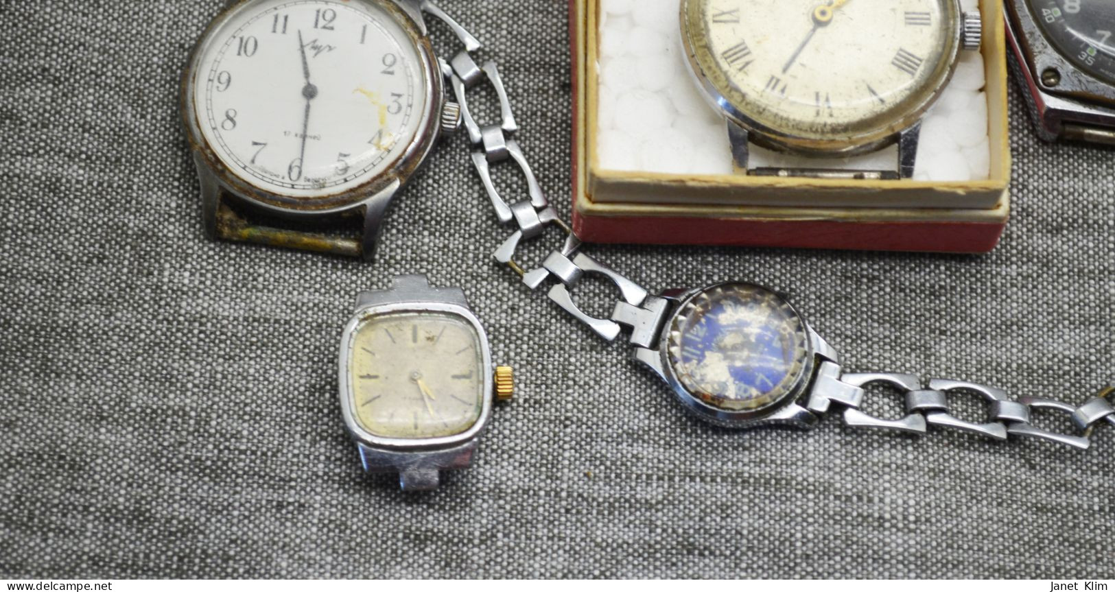 Set Of Ussr Vintage Watches - Clocks