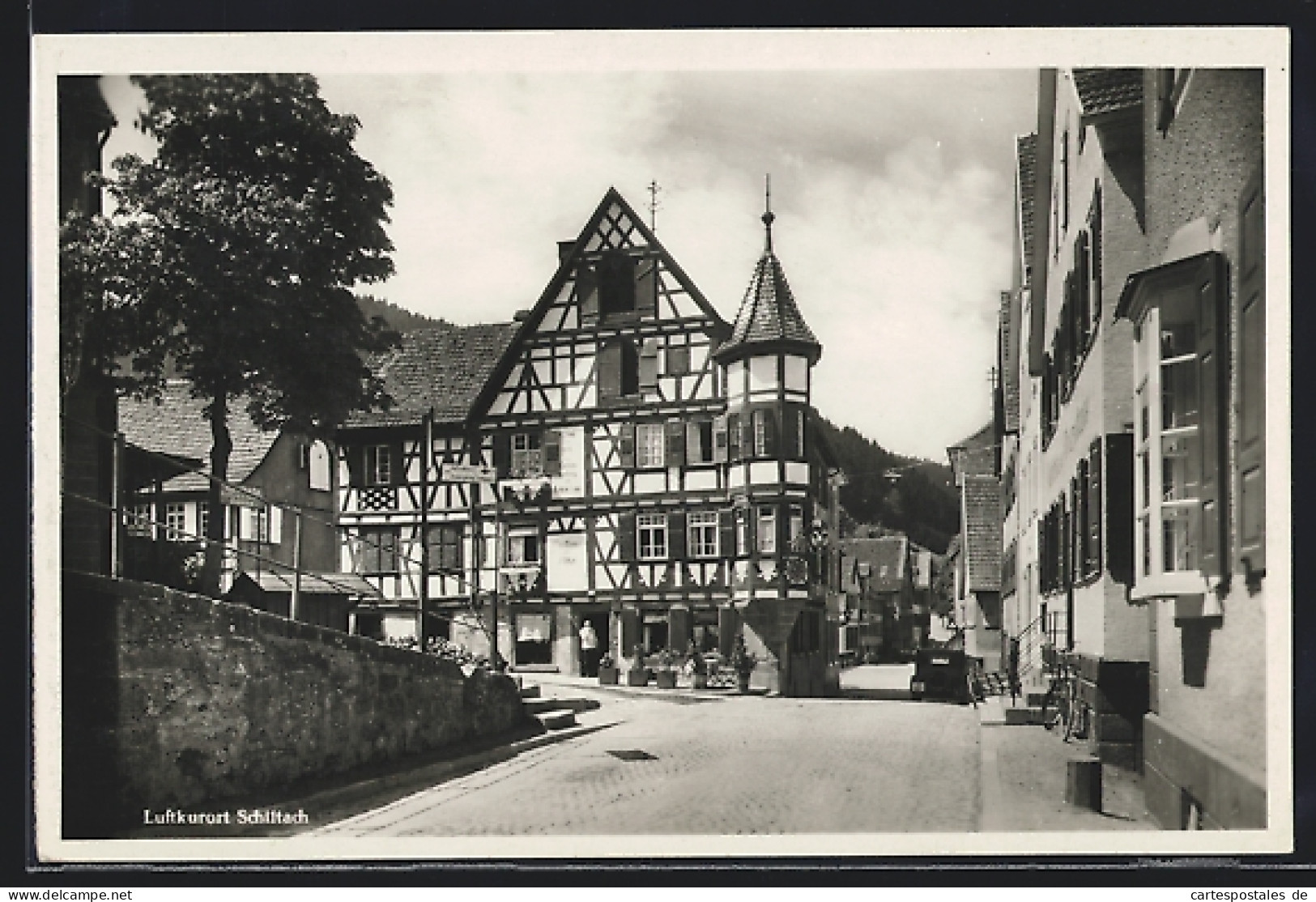 AK Schiltach, Strassenpartie Mit Gasthaus  - Schiltach