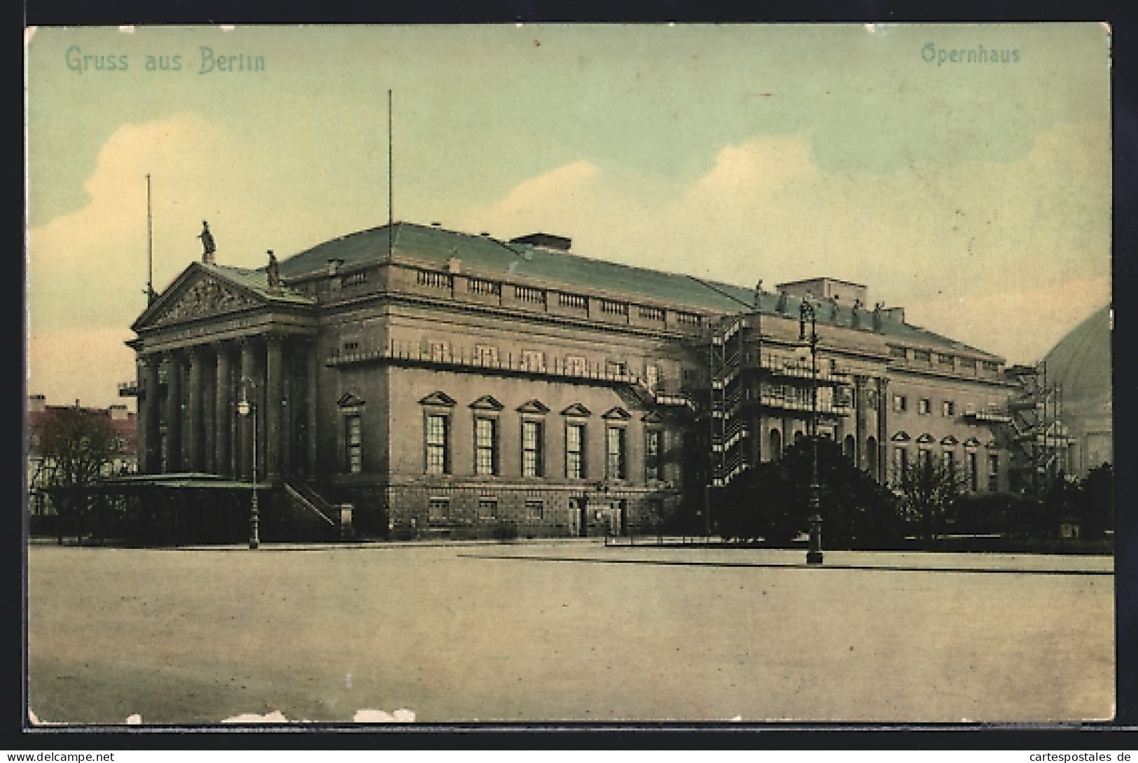 AK Berlin, Opernhaus Mit Strassenpartie  - Mitte