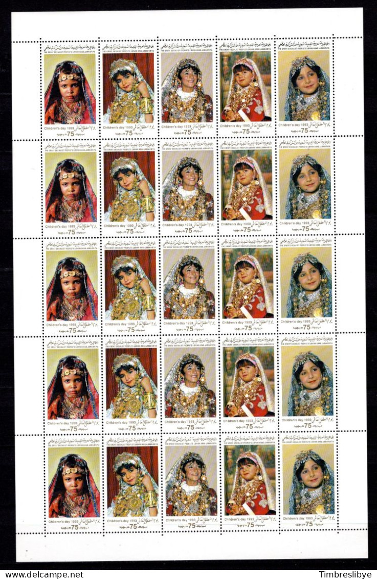 LIBYA 1.5.1992; Journée D'Enfant- Costumes; Michel-N° 1971-5, Feuillet ; MNH, Neuf **; Lot 60024 - Libya
