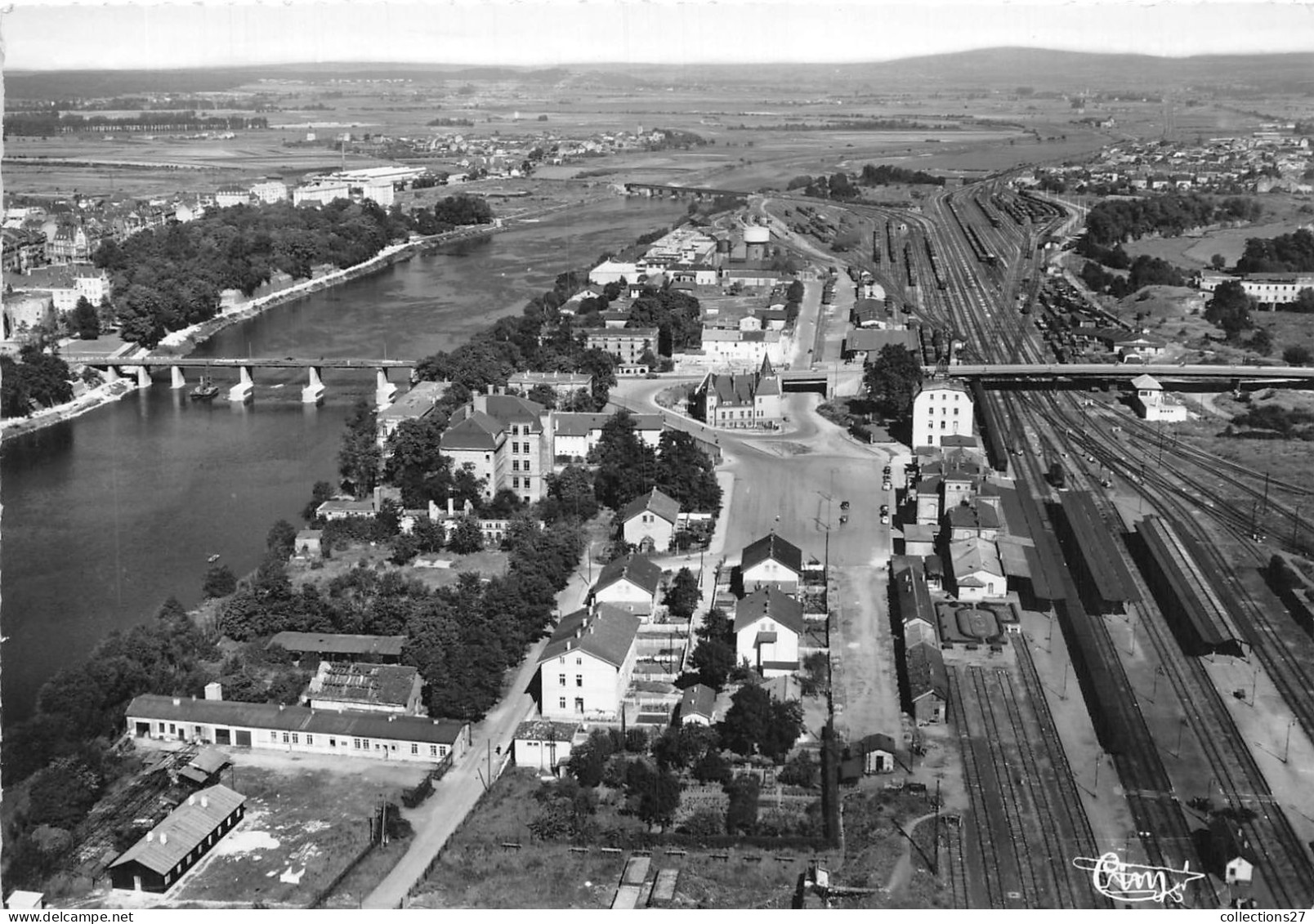 57-THIONVILLE- VUE AERIENNE LE QUARTIER DE LA GARE - Thionville