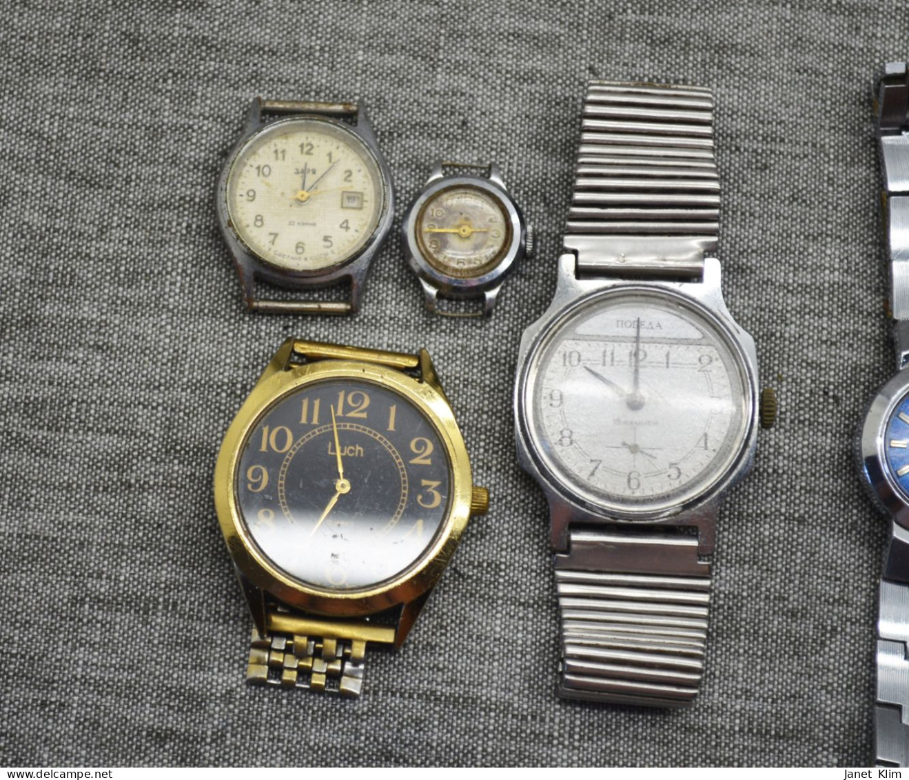 Set Of Ussr Vintage Watches - Clocks