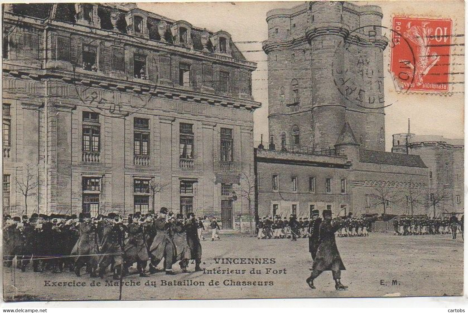 94 VINCENNES Intérieur Du Fort - Exercice De Marche Du Bataillon De Chasseurs - Vincennes