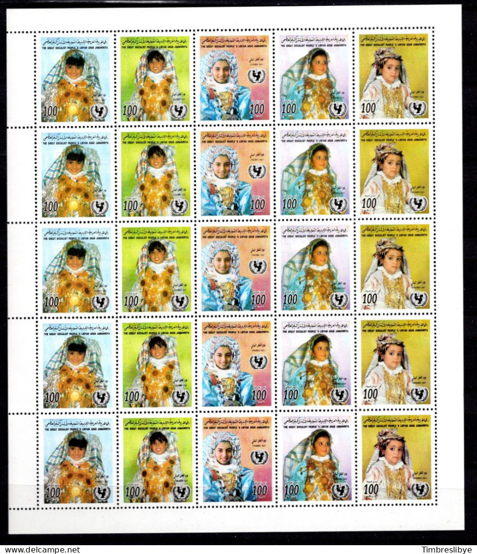 LIBYA 21.3.1998; Jour D'Enfants - Costumes; Michel-N° 2544 - 48, Feuillet ; MNH, Neuf **; Lot 60020 - Libya