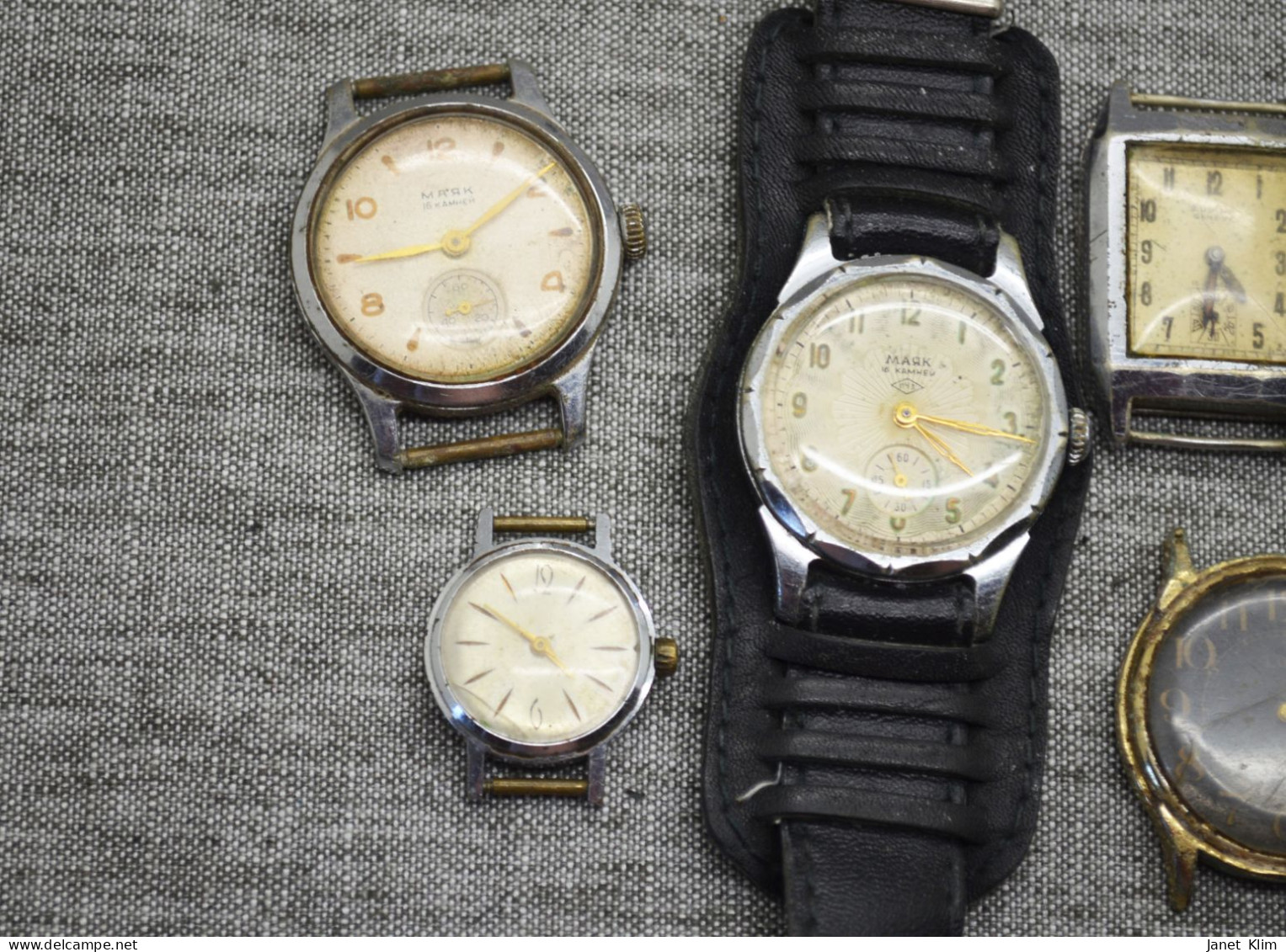 Set Of Ussr Vintage Watches - Clocks