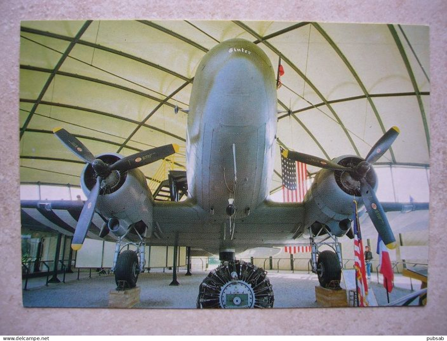 Avion / Airplane / US AIR FORCE / Douglas C-47A / DC-3 / Seen At Sainte-Mere-Eglise, Manche. France - 1946-....: Era Moderna
