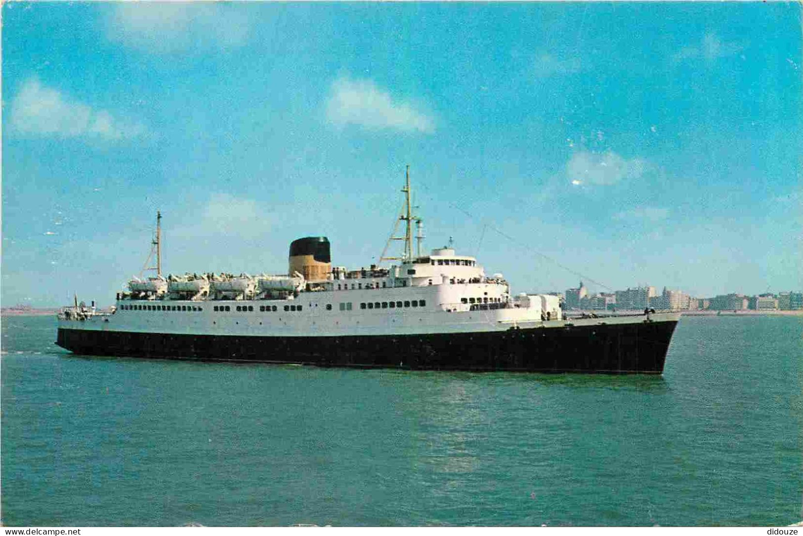 Bateaux - Paquebots - Car Ferry Artevelde - Ostend-Dover Line - CPM Format CPA - Voir Scans Recto-Verso - Passagiersschepen