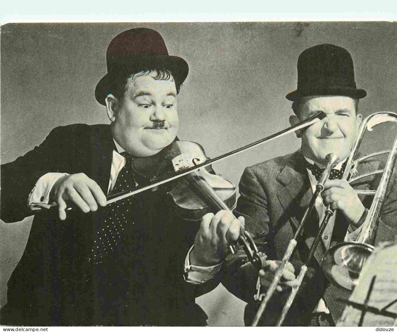 Cinema - Acteurs - Laurel And Hardy - CPM - Carte Neuve - Voir Scans Recto-Verso - Attori