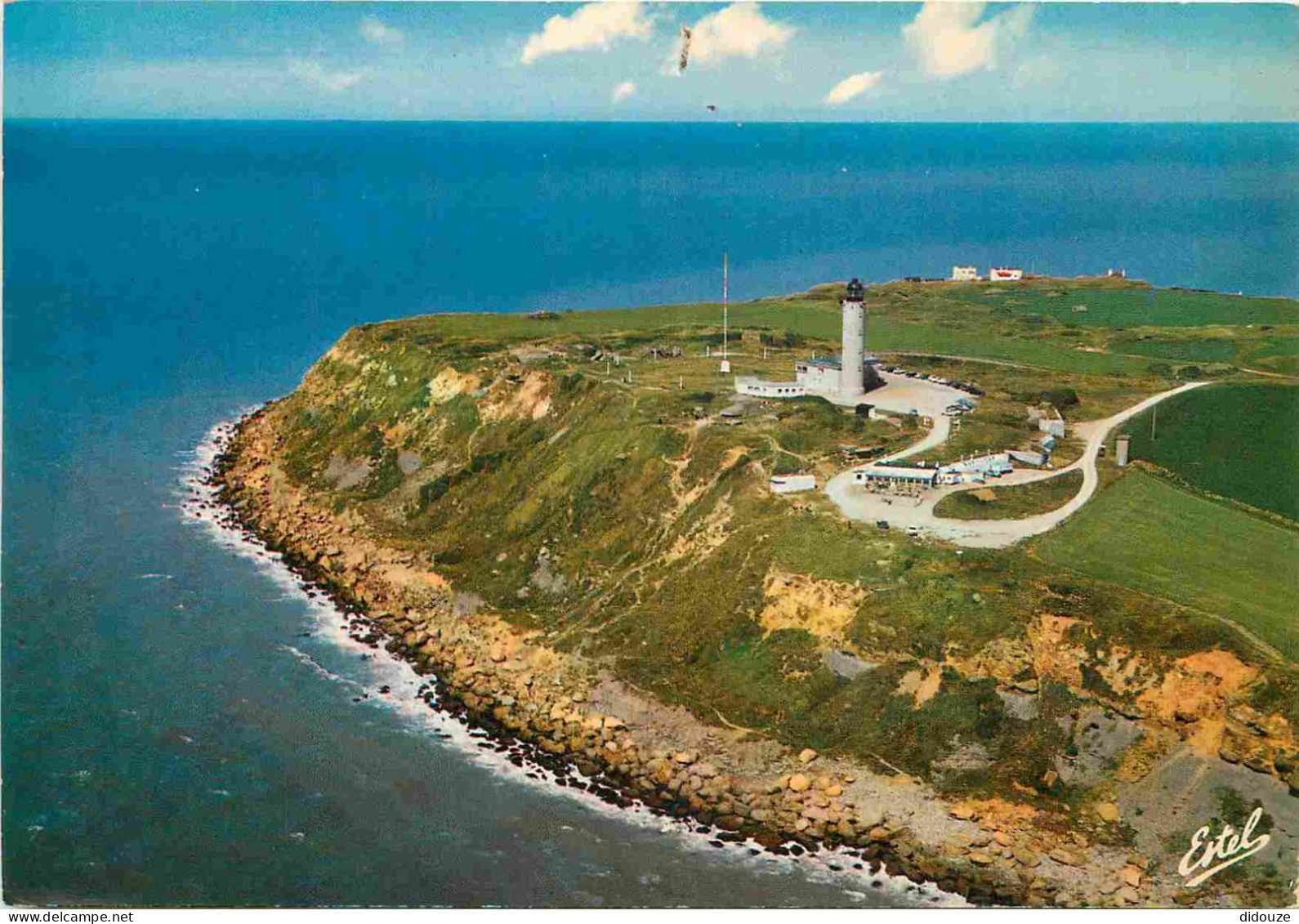 62 - Les Deux Caps - Cap Gris Nez - Vue Aérienne - CPM - Voir Scans Recto-Verso - Autres & Non Classés