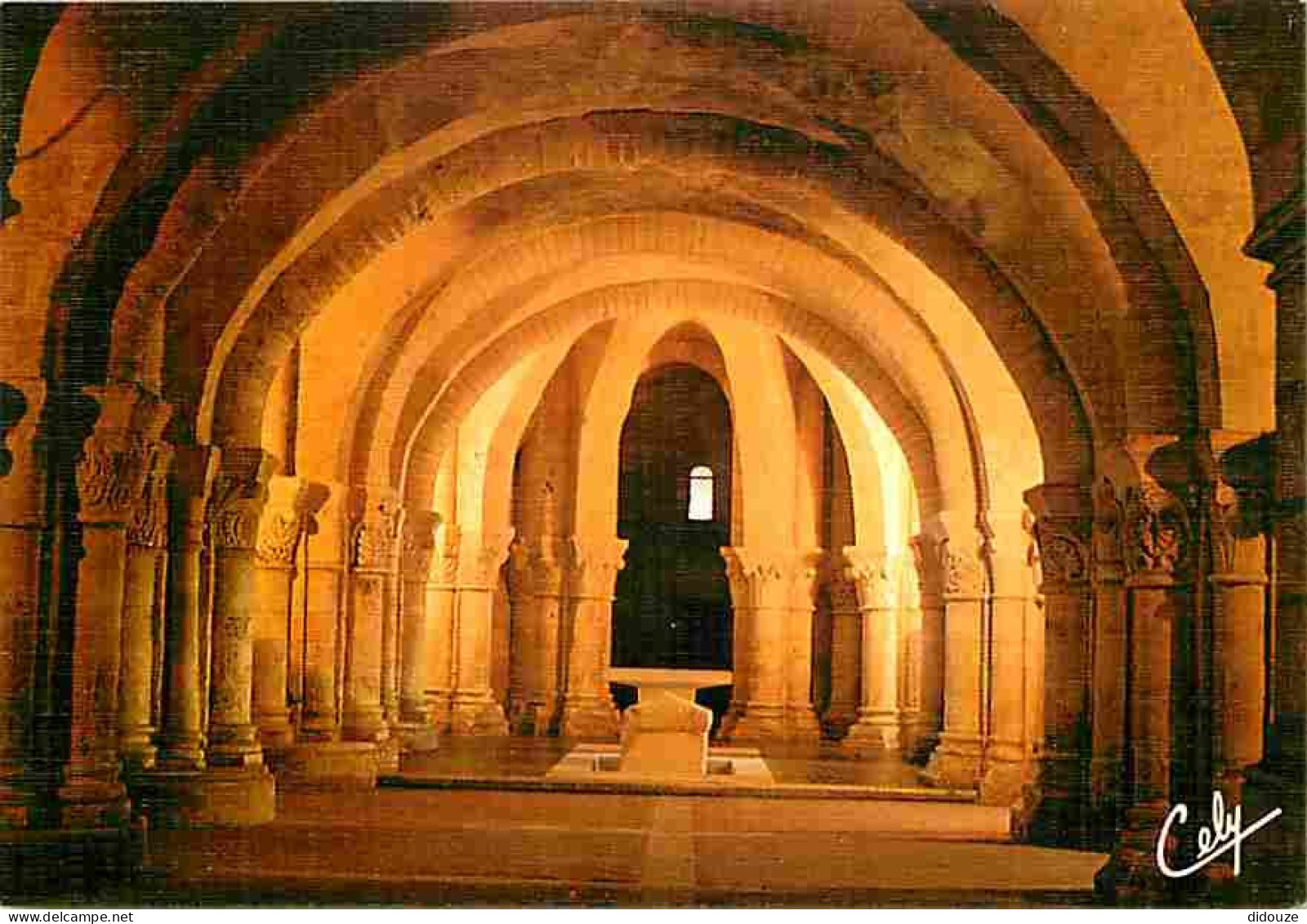 17 - Saintes - La Crypte De Saint Eutrope Et Le Sarcophage De Saint Eutrope - CPM - Voir Scans Recto-Verso - Saintes