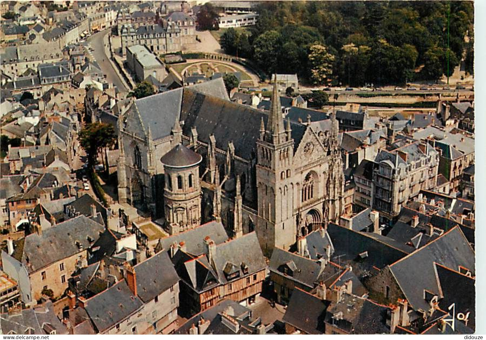 56 - Vannes - CPM - Voir Scans Recto-Verso - Vannes