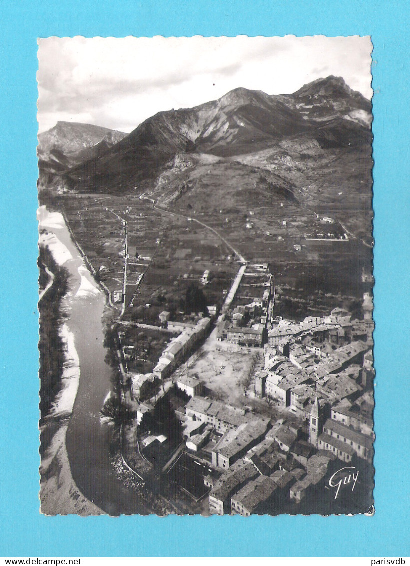 CASTELLANE - Vue Prise Du Roc Sur La Ville, Le Verdon Et Le Signal Lacombe   (FR 20.072) - Castellane