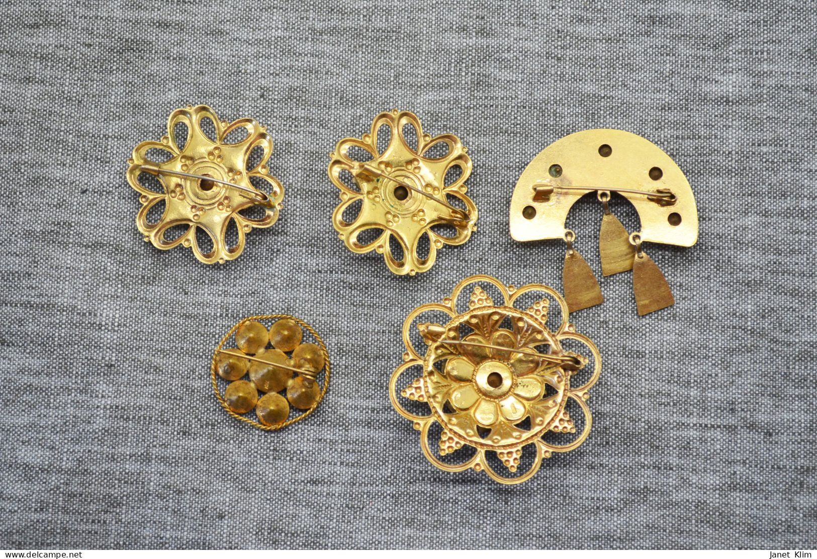 Beautiful Vintage Set Of Brooches 5 Pieces - Spille