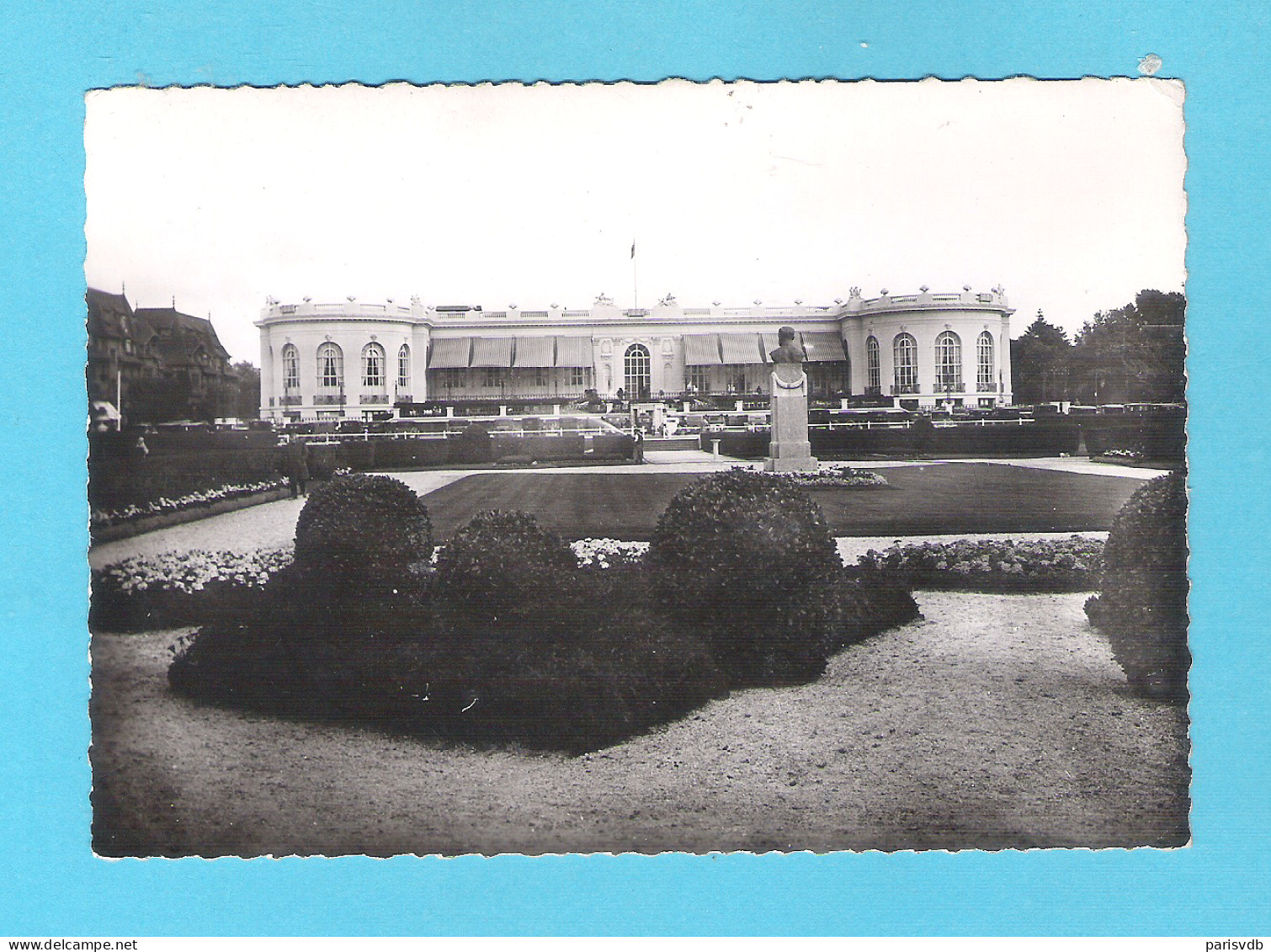 DEAUVILLE - Le Casino Et Les Jardins  (FR 20.098) - Deauville