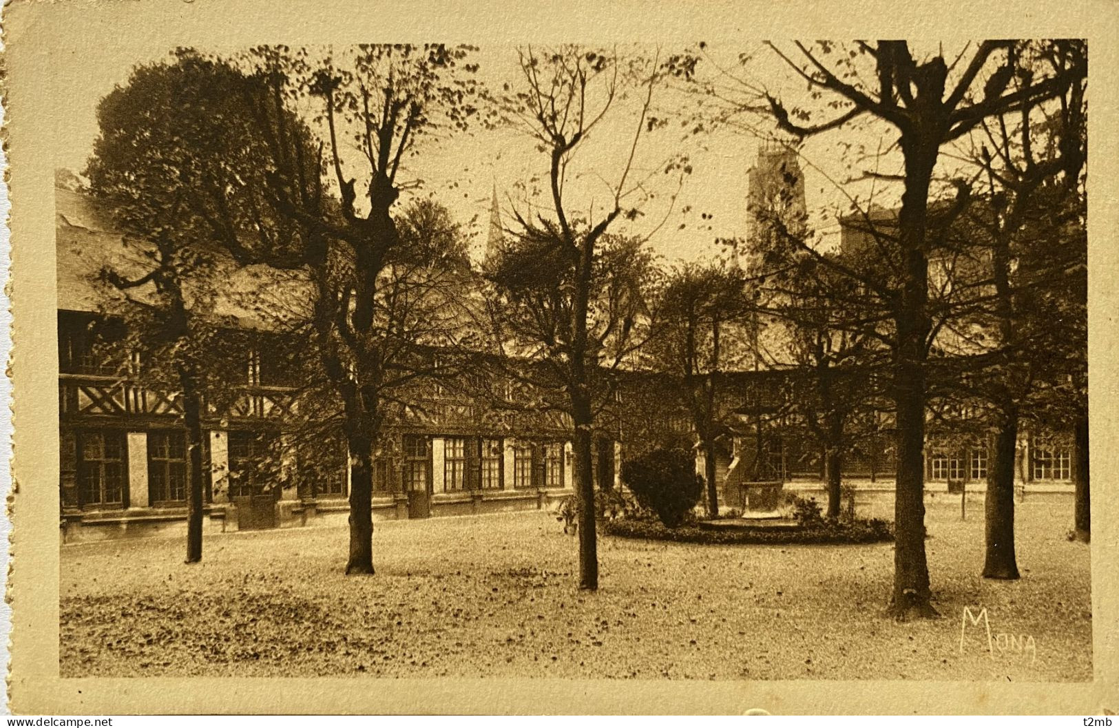 CPA (Seine Maritime) ROUEN, La Ville-Musée - L'Aître Ou Cloître St-Maclou - Rouen