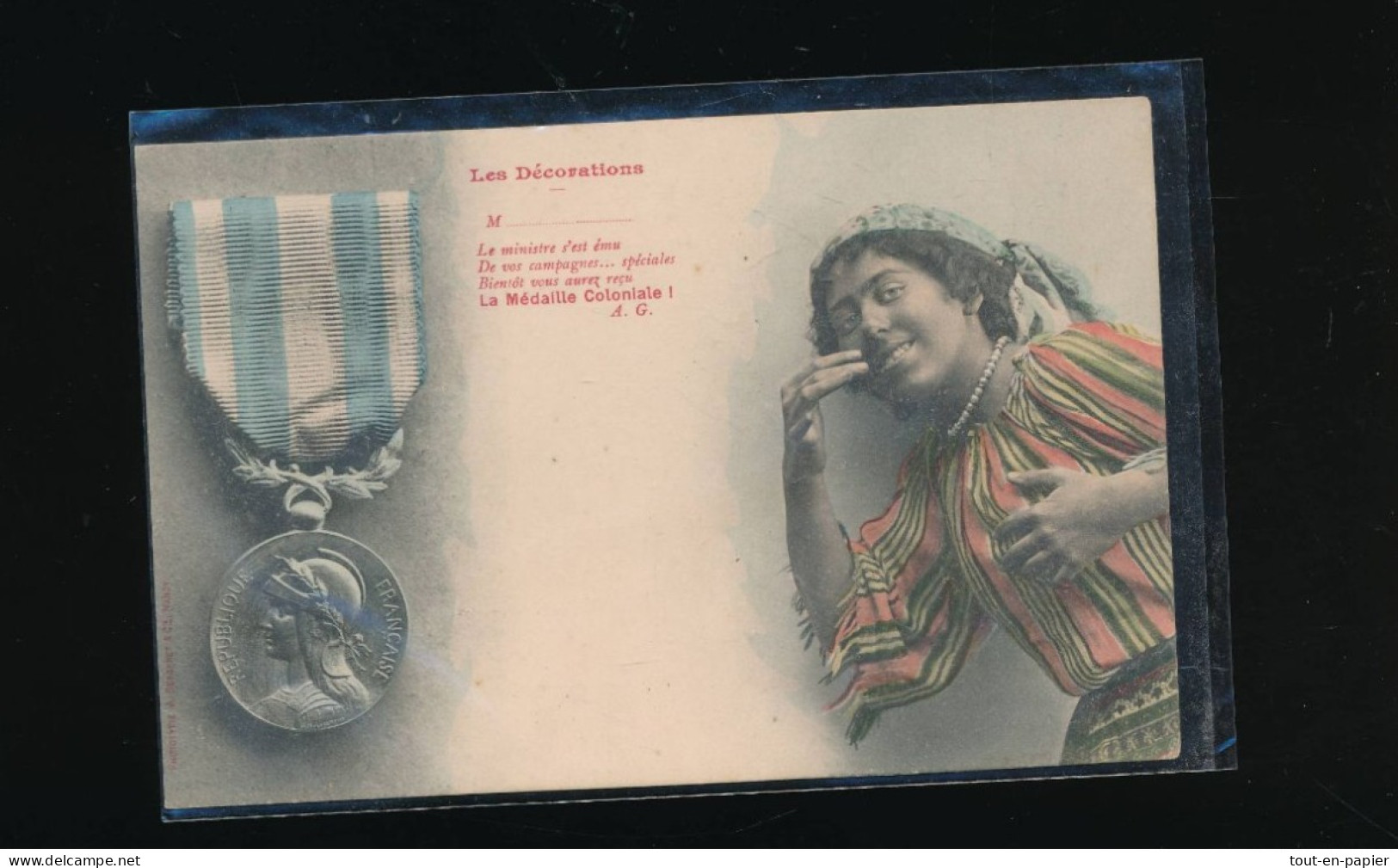 BERGERET , Les Décorations - La Médaille Coloniale - CPA - Femme Afrique - Personaggi