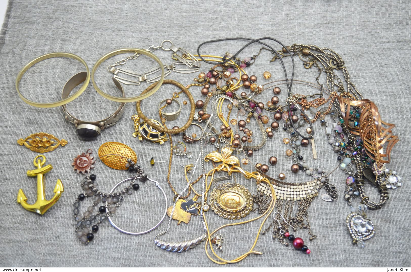 Sale Lot Vintage Jewelry From Different Periods Of Time 312 Gr - Kettingen