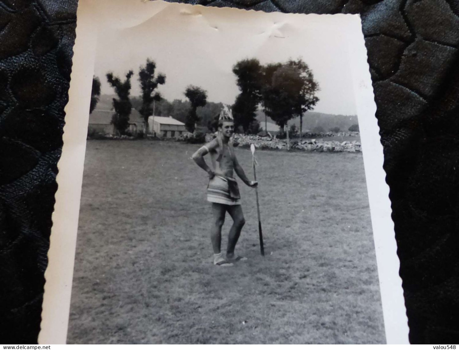 P-704 ,Photo,  Jeune Homme Déguise En Personnage Ethnique, Torse Nu, Circa 1960 - Anonymous Persons