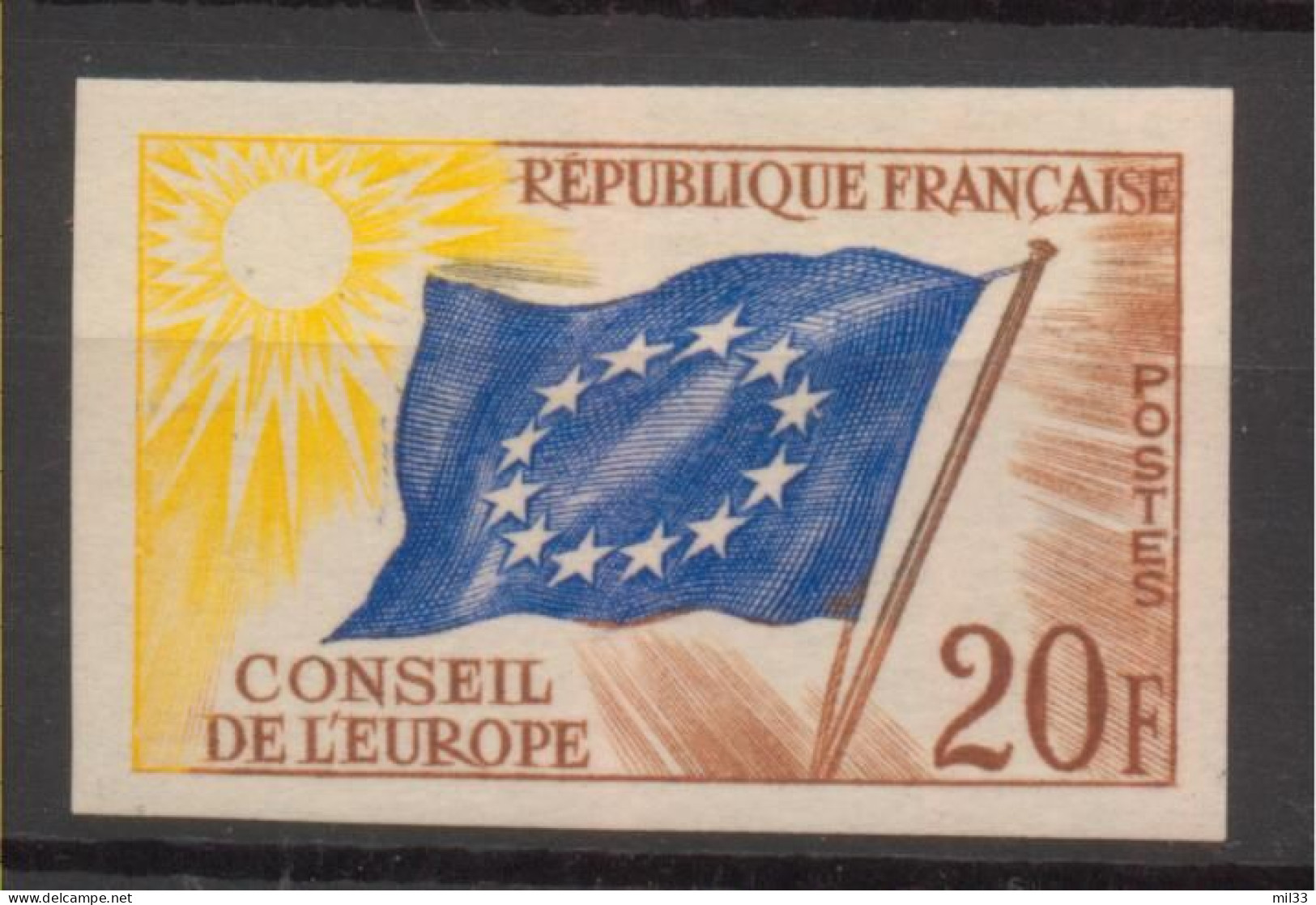 Rare Timbre 20F Conseil De L'Europe 1ère Série Drapeau De 1958 Sans Trace De Charnière Cote Mini 90 € - Ohne Zuordnung