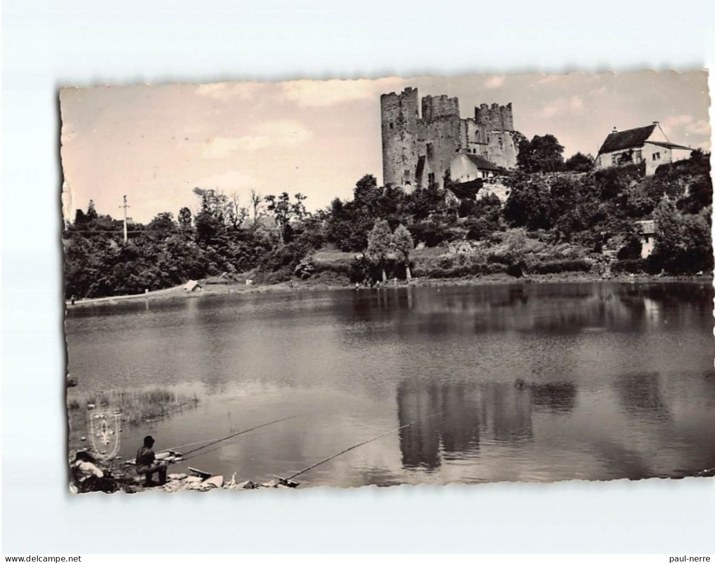 BOURBON L'ARCHAMBAULT : L'Etang Et Les Ruines Du Château - Très Bon état - Bourbon L'Archambault