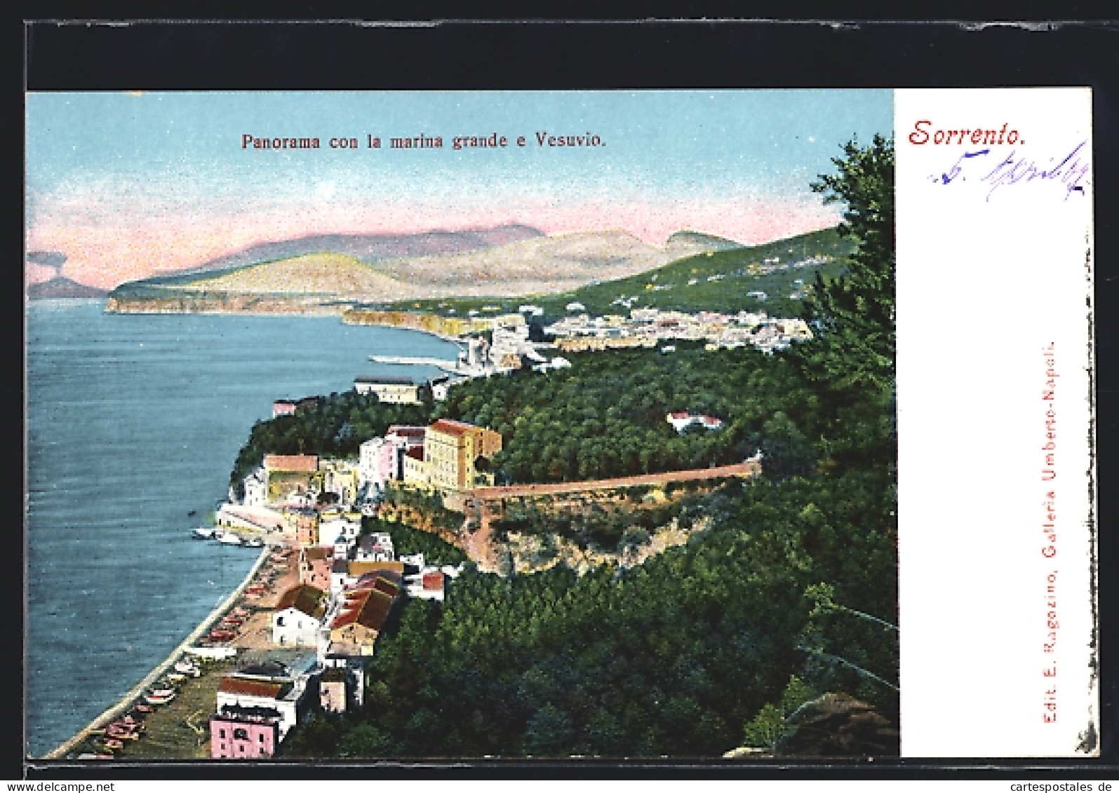 Cartolina Sorrento, Panorama Con La Marina Grande E Vesuvio  - Altri & Non Classificati