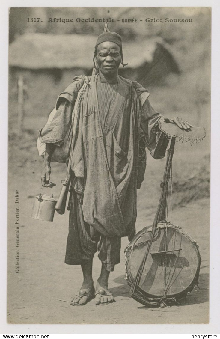 Guinée : Griot Soussou - Musicien (z4266) - Guinée