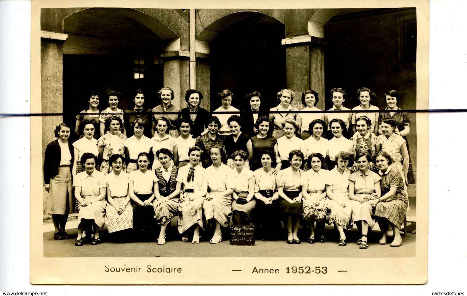 PHOTOGRAPHIE.. Photo De Classe . Collège Moderne Rue Mazenod ,  élèves Qui Posent Pour La Photo. 1951/52 - Anonymous Persons