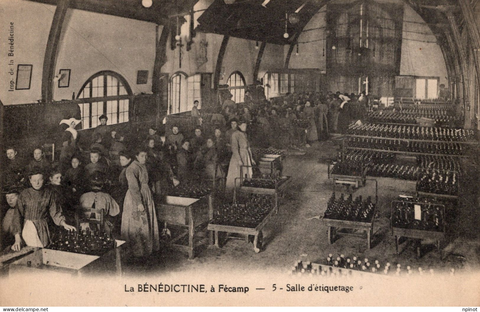 C P A  -  76  -   FECAMP -     La Benedictine  Salle D'étiquetage - Fécamp