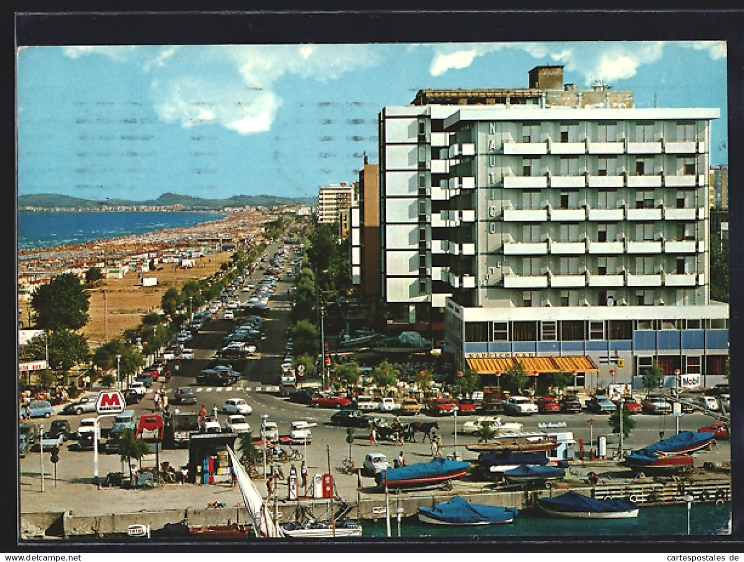 Cartolina Riccione, Die Strandpromenade Und Der Strand  - Autres & Non Classés