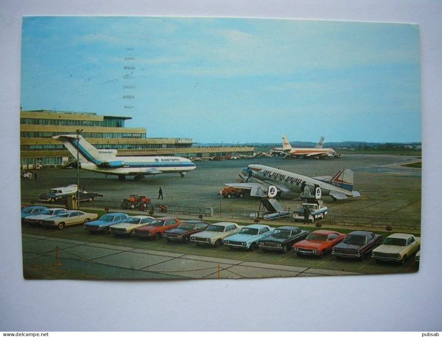 Avion / Airplane / LAKE CENTRAL AIRLINES / Douglas DC-3 / EASTERN / Boeing 727 / Seen At Pittsburgh Airport - 1946-....: Modern Tijdperk