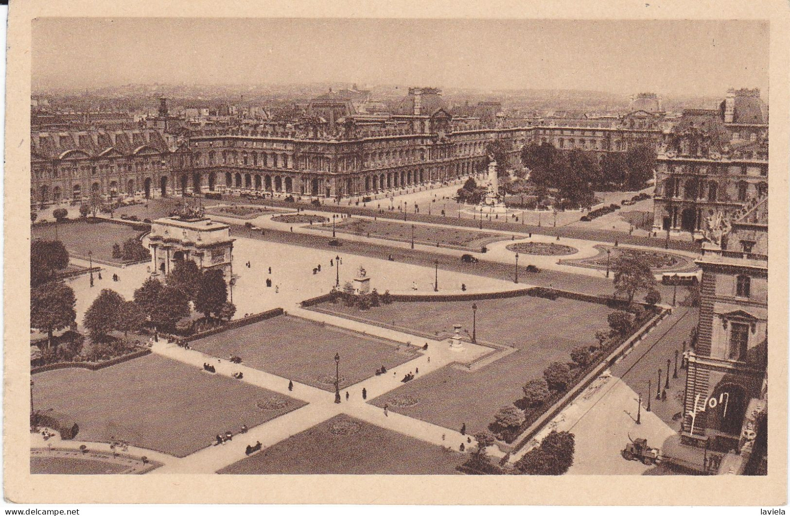 75 PARIS - Perspective Sur La Place Du Carroussel Et Le Louvre - Paris (01)