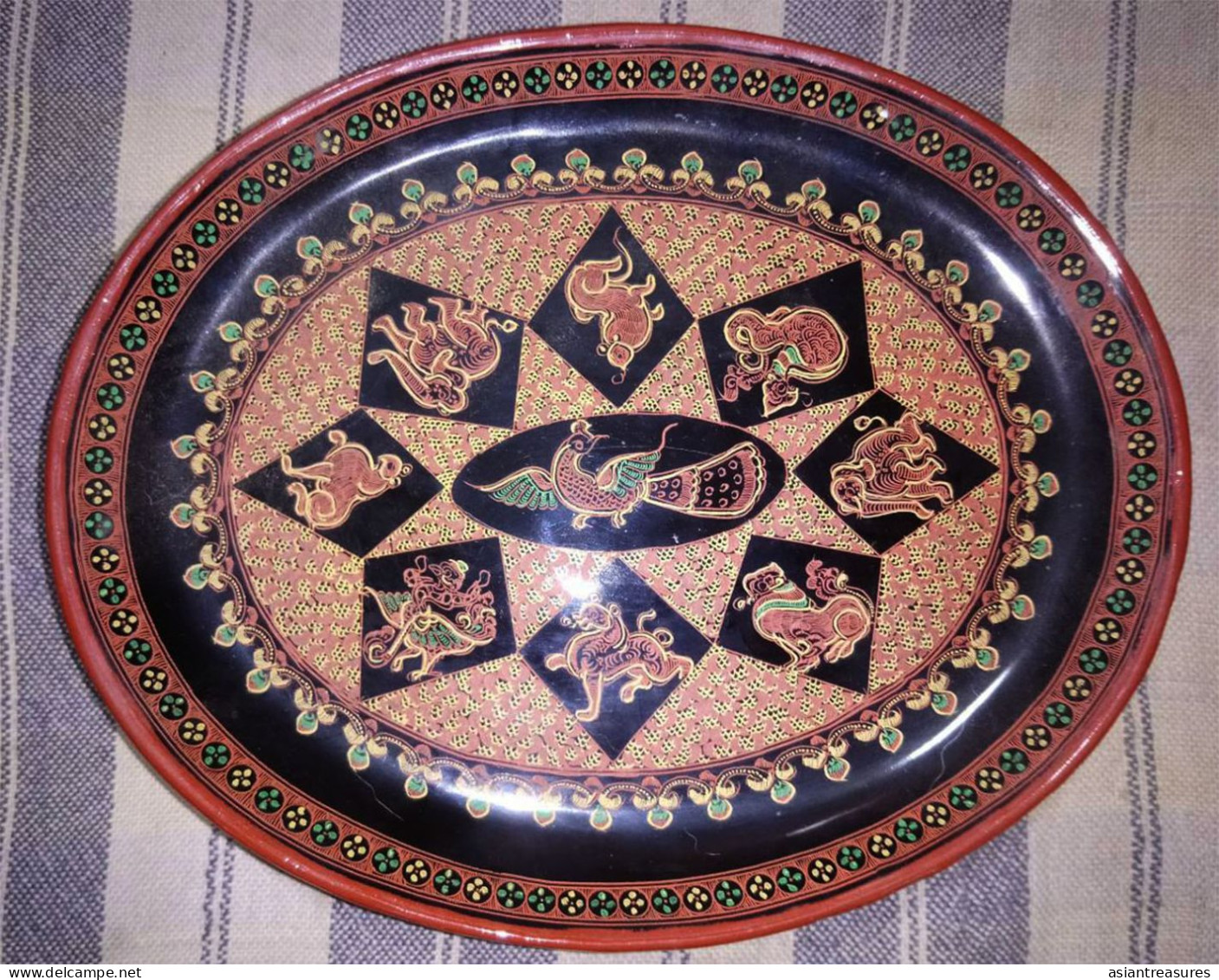 Newer Burma  Regular 1 Piece Hand-painted, Hand Etched Serving Tray Intricate Work Ca 1990 - Asiatische Kunst