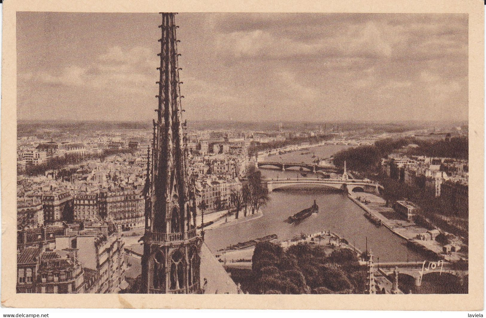 75 PARIS - Vue Panoramique Prise De Notre-Dame - District 04