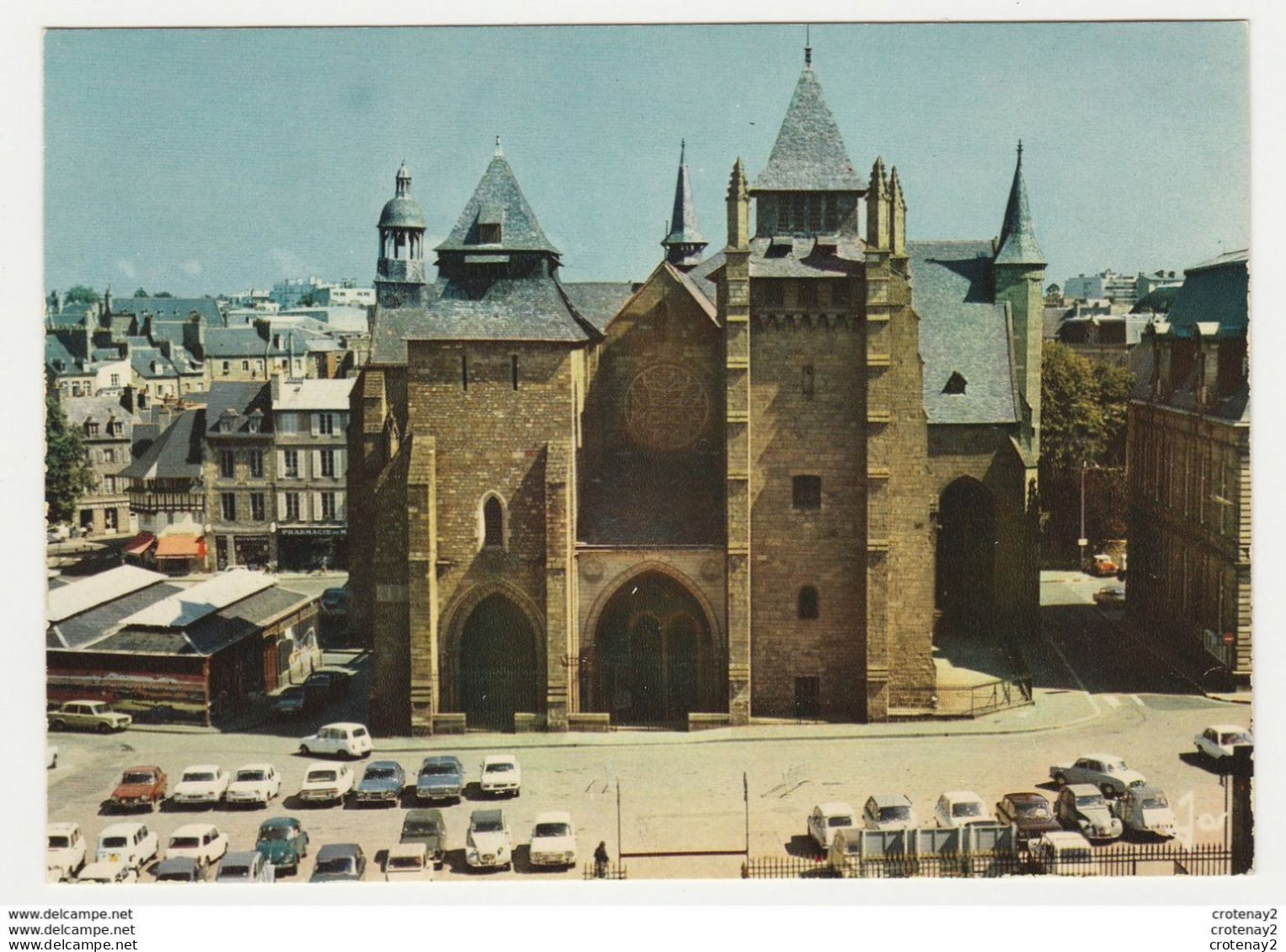 22 SAINT BRIEUC N°6690 La Cathédrale Citroën 2CV Renault 4L R8 R16 Ford Taunus VW Käfer VOIR DOS - Saint-Brieuc