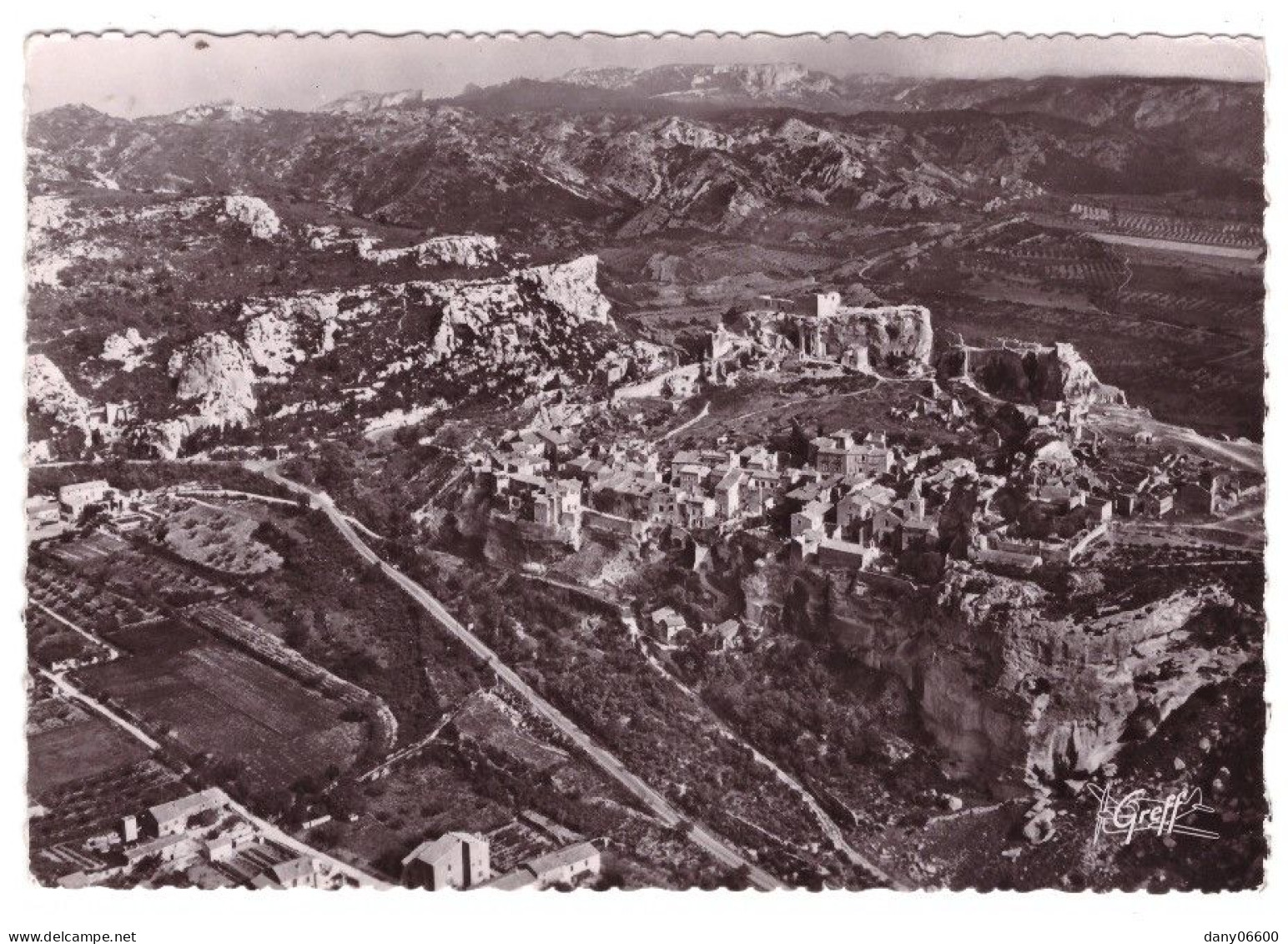 LES BAUX DE PROVENCE Ensemble Du Village (carte Photo) - Les-Baux-de-Provence