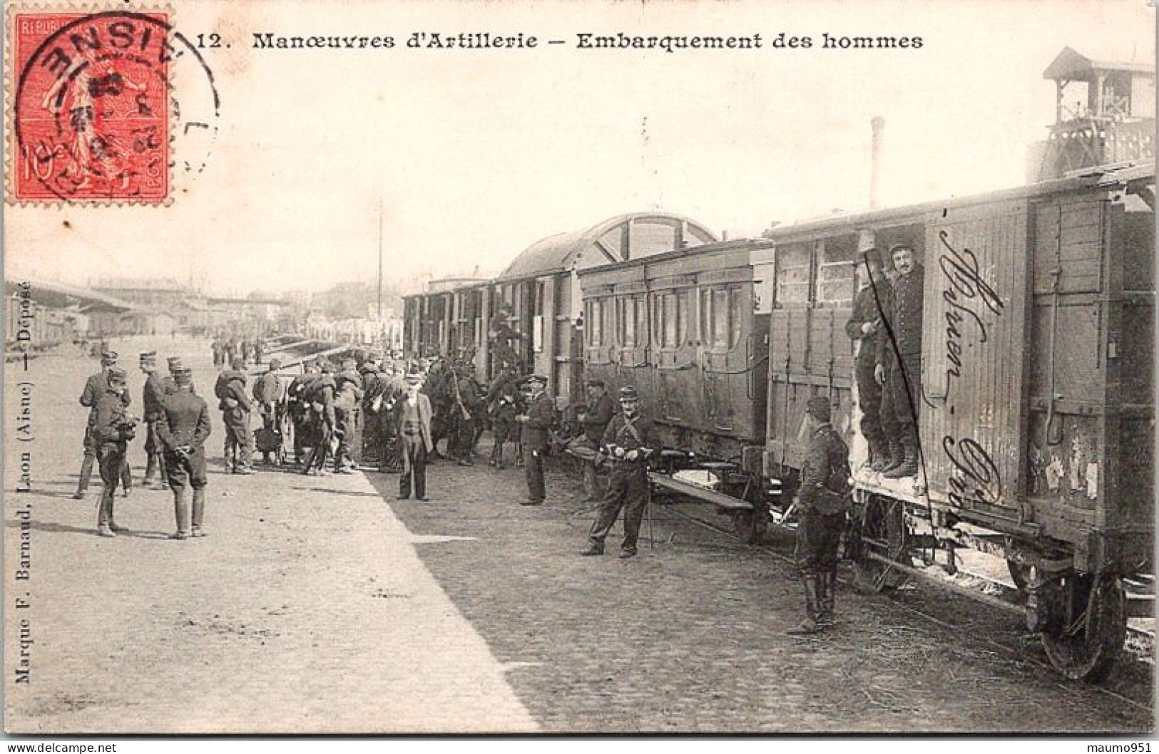 02 LAON - Embarquement Du Matériel - Laon